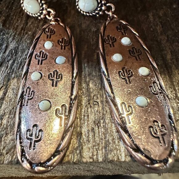Boho Hippie Cowgirl Western Stamped Stone Copper Earrings - Cactus Thunderbolt - Picture 7 of 7